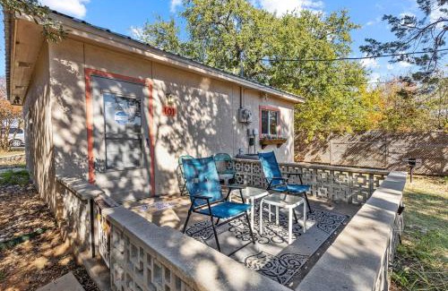 Glen Rose House | Villa 101, Scenic river view from patio
