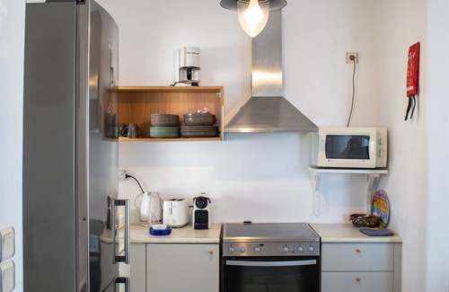 Nea Cryssi Akti Villa | Villa 110 m2 in Agia Irini, walking distance to beach with pool access, 7 guests