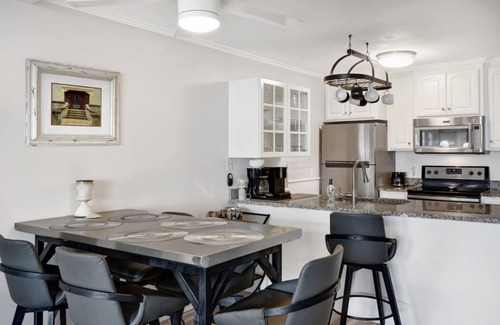 Jekyll Island Condo | Villa 132 - Drift On Down