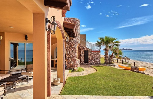 Puerto Penasco Villa | Villa #18 - Ventana - Five Bedroom Beachfront Home, Sleeps 14