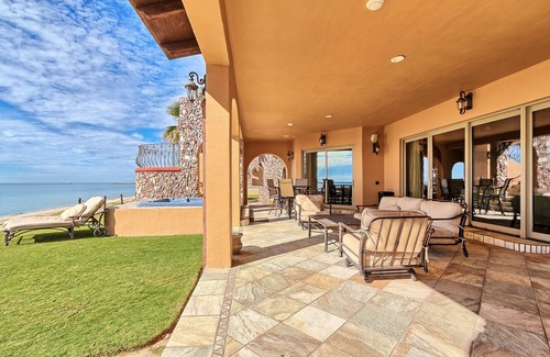 Puerto Penasco Villa | Villa #18 - Ventana - Five Bedroom Beachfront Home, Sleeps 14