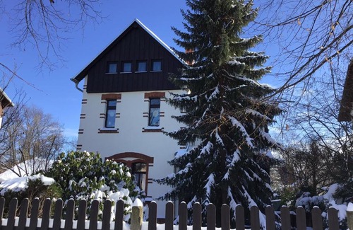 Leutzsch Apartment | Villa 1895