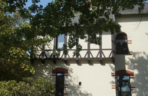 Leutzsch Apartment | Villa 1895