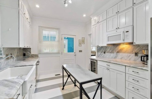 Downtown Historic District House | Villa 1898 “Ghost” Luxe Home- Hidden Gem in the heart of the “Oldest City”
