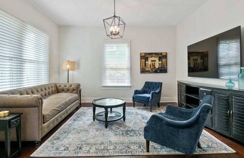 Downtown Historic District Villa | Villa 1898 - Luxury Home in the Heart of Downtown