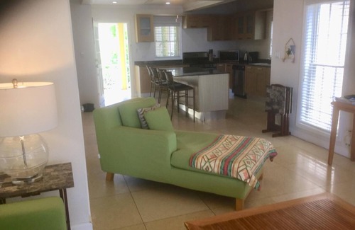 Charlestown Villa | Villa 1D