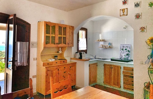 Villaggio delle Mimose Villa | Villa 2 appartments ,1 or 2 families, with panoramic sea view & sunset
