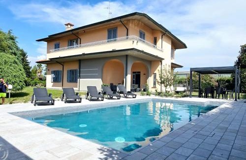 Cassano d'Adda Apartment | Villa 2