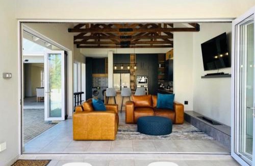 Clarens House | Villa 206 Clarens Golf Estate