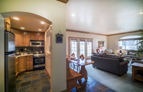 Zermatt Villa | Villa 2090 3 Bed 3 Bath Full Kitchen 3 Bedroom Villa