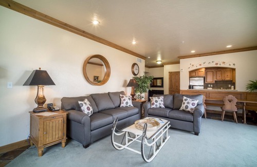 Zermatt Villa | Villa 2090 3 Bed 3 Bath Full Kitchen 3 Bedroom Villa