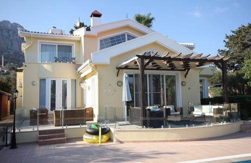 Karsiyaka Villa | Villa 21 Luxury Villa including a fabulous outdoor kitchen & pool, Beach 5 mins