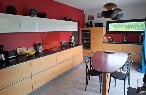 Guecelard Villa | Villa 24h du Mans