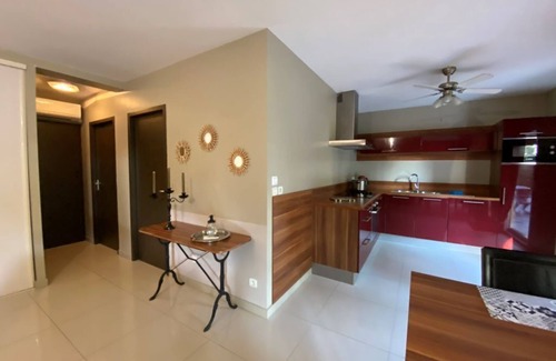 Argeles-sur-Mer Apartment | VILLA 3 APARTMENT GROUND FLOOR* CADAQUES ALL COMFORTS AIR CONDITIONING GARDEN SWIMMING POOL PARKING