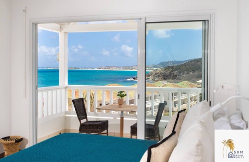 Cul de Sac Villa | VILLA 300 M2, 4 bedrooms in the baie of Cul de sac !