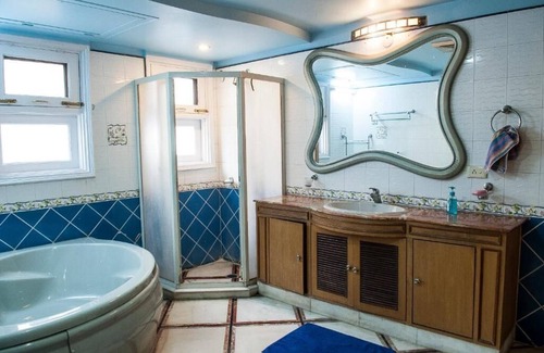 Hauz Khas Bed & Breakfast | VILLA 33 Bed & Breakfast