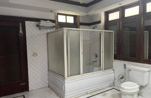 Hauz Khas Bed & Breakfast | VILLA 33 Bed & Breakfast