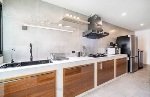 North Pattaya Villa | Villa 35 Wongamat 4 BR, 300m from BEACH