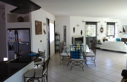 Ghisonaccia Villa | VILLA 380M2 LAND 2700m2 - HEATED INDOOR POOL - QUIET