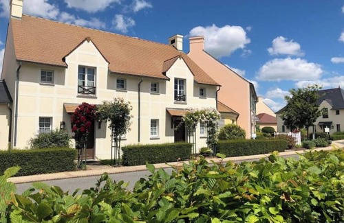 Bailly-Romainvilliers House | Villa 4* 105m2 with terrace near Disneyland Paris