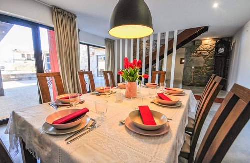 Barcelos Villa | Villa ∙ 4 bedrooms ∙ 8 guests