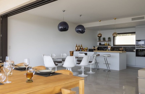 Ajaccio Villa | Villa 4 bedrooms, heated swimming pool, beach on foot, sea view