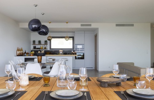 Ajaccio Villa | Villa 4 bedrooms, heated swimming pool, beach on foot, sea view