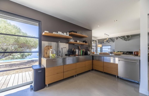 Cargese Villa | Villa 4 bedrooms, pool, sea view, tennis court