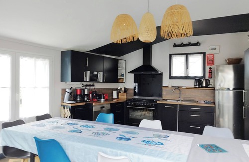 Angoulins Villa | Villa 4* indoor heated pool spa billiards table soccer sea beach village