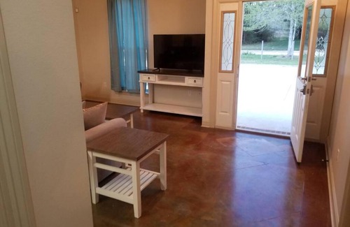 Pine Grove Apartment | Villa 4