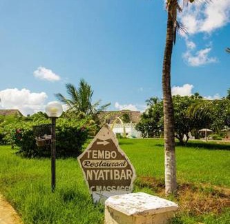 Malindi Villa | Villa 43, Malindi-Easy pool and beach access.