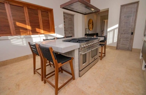 Parras de la Fuente House | Villa 4BR Pueblo Parvada