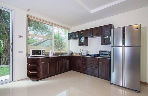 Na Chom Thian Villa | Villa 5 bedrooms, Bang Sarey