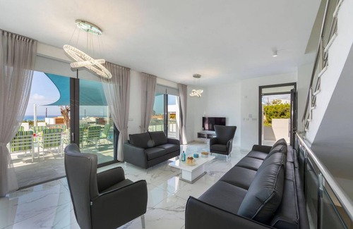 Paphos Villa | Villa ∙ 5 bedrooms ∙ 10 guests