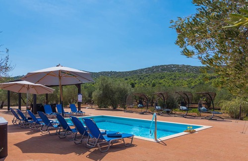 Tribunj Villa | Villa ∙ 5 bedrooms ∙ 11 guests