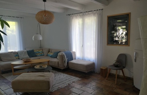 Caveirac Villa | Villa 5 Chambres Avec Piscine Dans Quartier Calme et Résidentiel