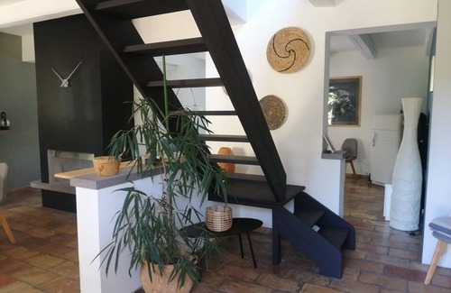 Caveirac Villa | Villa 5 Chambres Avec Piscine Dans Quartier Calme et Résidentiel
