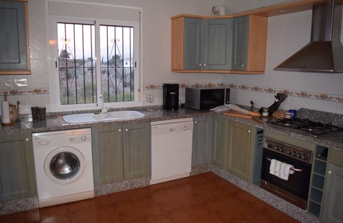 Canillas de Aceituno Villa | Villa (6 + 2) privacy, good access, near the S. Tejada N. P., 20 min from sea