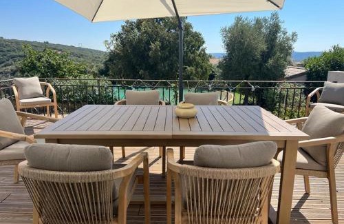 Saint-Maximin Villa | Villa 6 Pers Uzes piscine lagon et vue garrigue