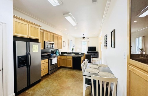 Pine Grove Apartment | Villa 7, spacious townhouse in Tickfaw, LA
