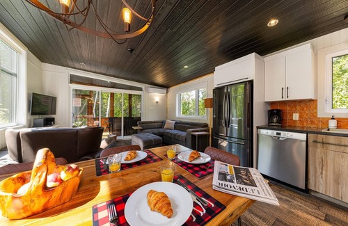 Baie-St-Paul Ski Chalet | Villa 7: Trails, Spa & Tranquility in Nature