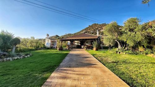 Algodonales Villa | Villa 72 by Villamya