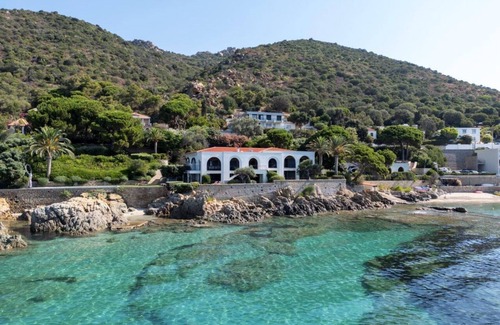 Ajaccio Villa | Villa 8 bedrooms, front of sea, heated pool