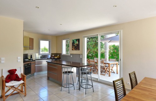 Saint-Cyprien Plage Villa | VILLA 9 pers 500 m from the SEA - HEATED SWIMMING POOL - Teck Terrace - QUIET AREA