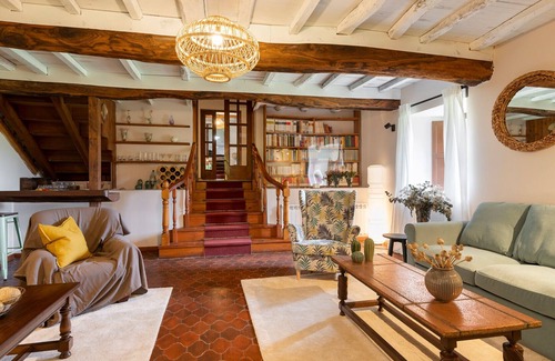 Oza-Cesuras Villa | Villa A Ribeira (284), riverside near the coast