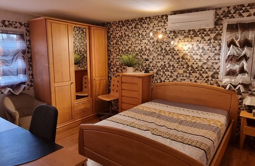 Vitrolles Cabin | Villa Accueillante Entre Aix et Marseille