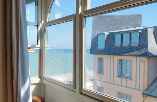 Mers-les-Bains Apartment | Villa Adèle, Loft Lumineux et vue Mer - Appt 04
