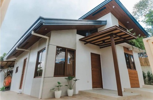 Alfonso House | Villa Adara by Araw Residences