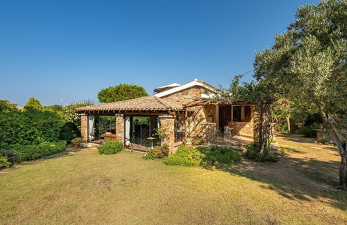 San Stefano Villa | Villa 'Adelida Villasimius' with Sea View, Wi-Fi and Air Conditioning