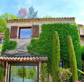 Valbonne Villa | Villa Adeona - Luxury House Valbonne - Pool - AC